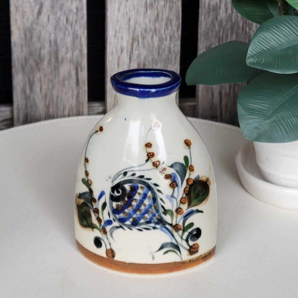 Ken Edwards Tonala Hand-Painted Ceramic Vase Ornate Fish Design - Picture 7 of 9